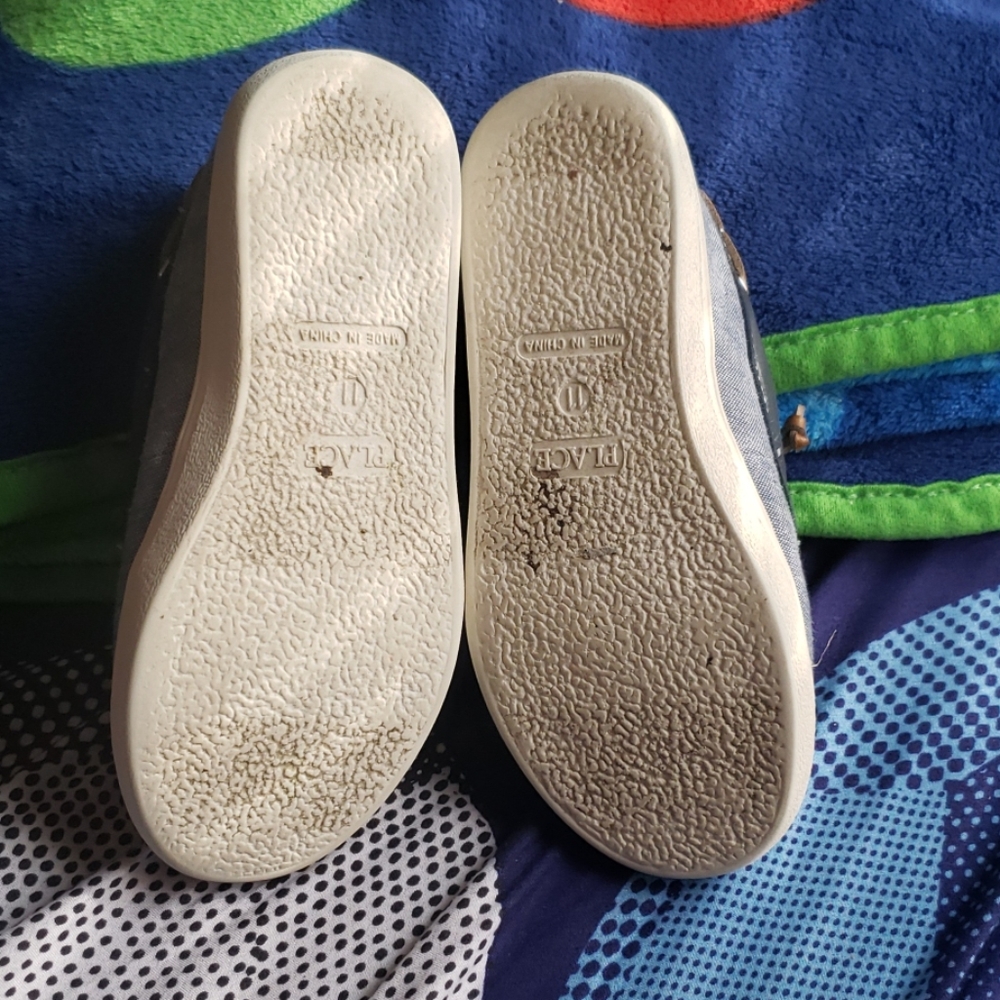 Shoes - Picture 4 of 4